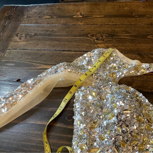 Mac Duggal Asymmetrical Silver and Cream Gown with Slit - Picture 5 of 9